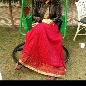 Crinkled foil printed skirt